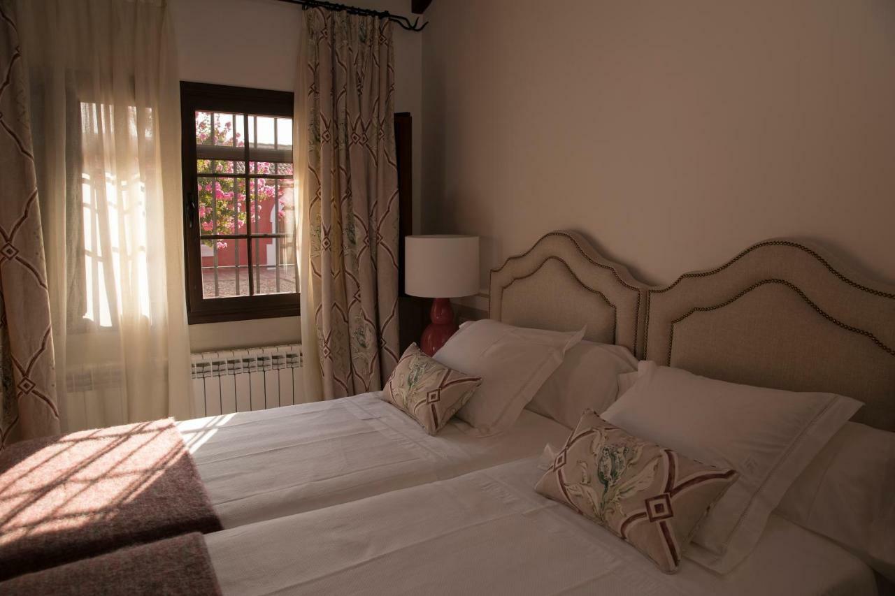 Hotel Rural Las Tejuelas Valdecaballeros Eksteriør bilde